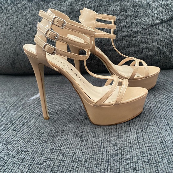 Marc Defang Pageant heels size 9.5 - Picture 2 of 5